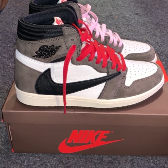 Travis scott AJ1